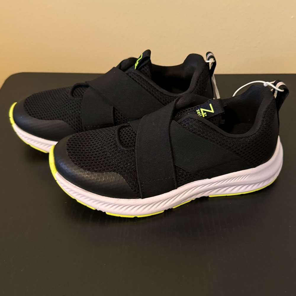 NWOT Toddler Slip On Sneakers Boys Active Shoes Black Gym